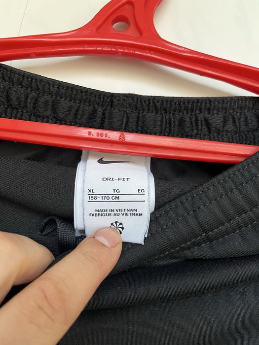 Штани від Nike оригінал