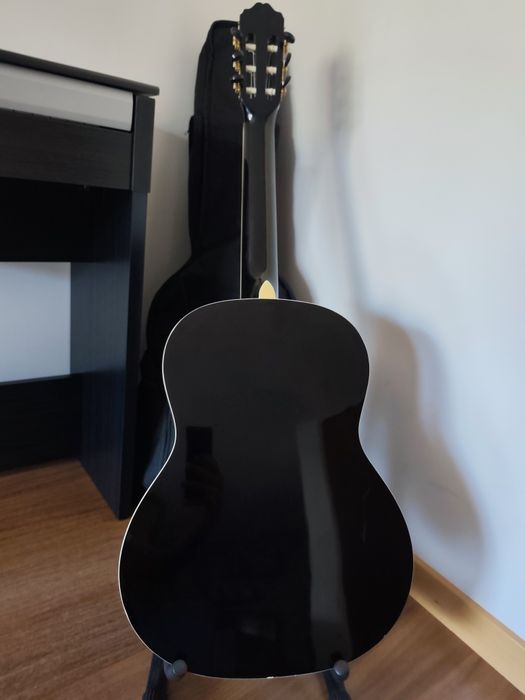 Guitarra Clássica Gomez GOMEZ001/BK (Preta) – Como Nova + Saco