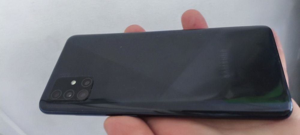 Samsung a51  4/64