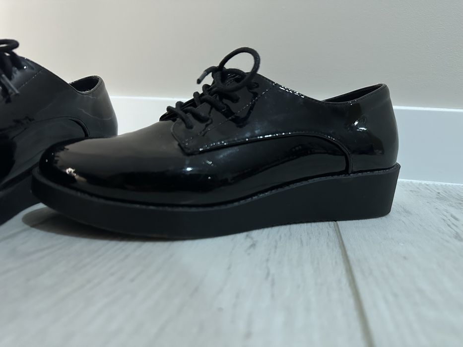 Lakierki Oksfordki Madden Girl  37.5