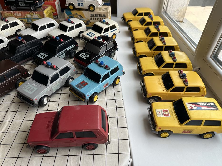 Ігрушка ссср Машинка Ніва