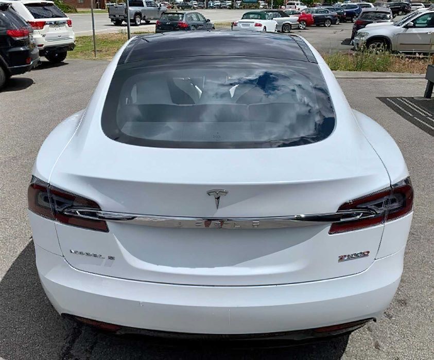 Tesla Model S P100D      2017