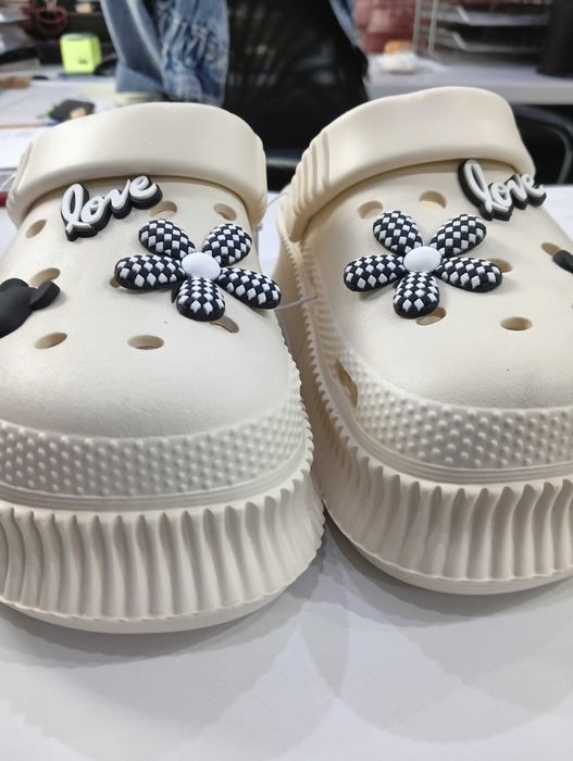 Kroksy damskie rozmiar 36,