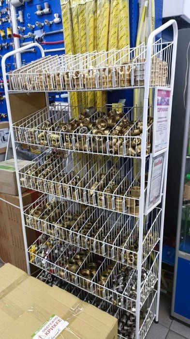 Стелаж металевий з сітчастими полицями  для товарів