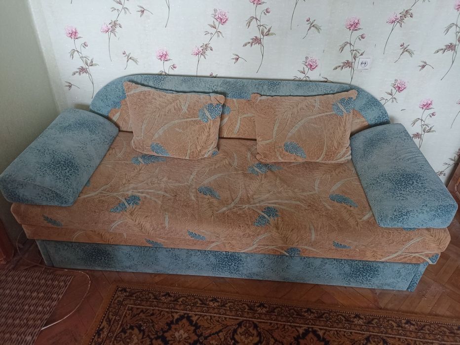 Продам раскладной мягкий диван б/у в хорошем состоянии  195*75 /150см