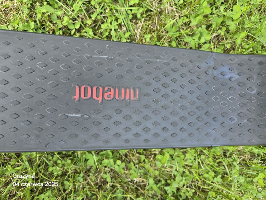 Hulajnoga elektryczna Ninebot by Segway  E25E na gwarancji