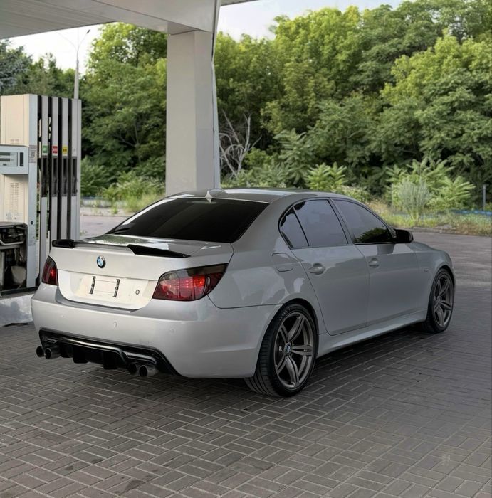 BMW E60 м54 2005