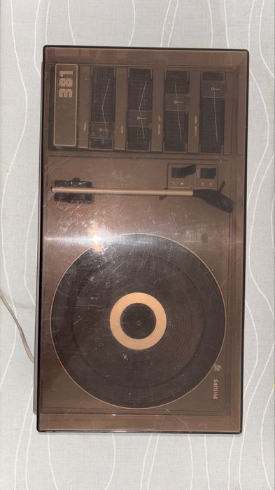 gira-discos philips