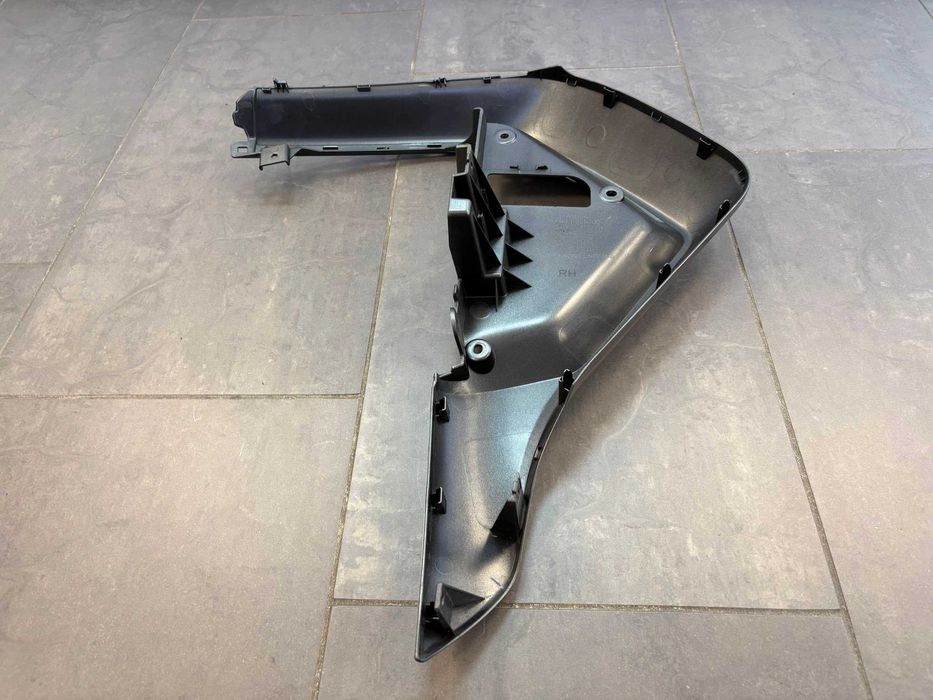 Boczna Owiewka Osłona Prawa Yamaha Tricity 300 2019-24  [6025]