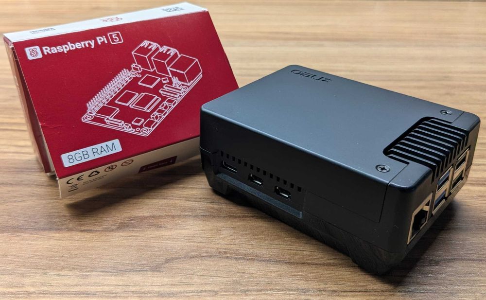 Raspberry Pi 5 8GB z obudową Argon NEO 5 NVMe i oryginalnym zasilaczem