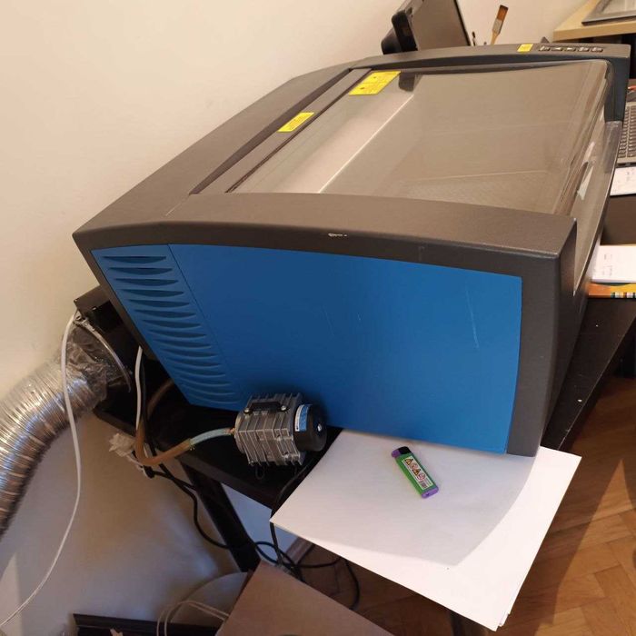 Ploter laserowy CO2 VersaLaser Universal Tuba Metalowa 25W