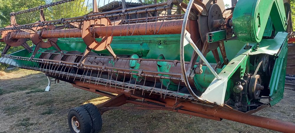 Комбайн Дон 1500