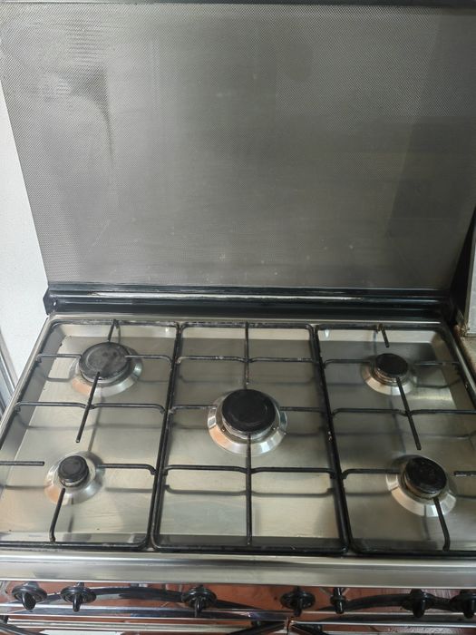 Fogão a gás com 5 bocas