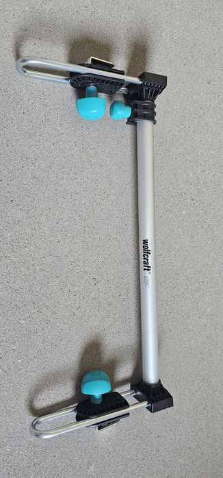 Rozpierak do futryn dwie sztuki.