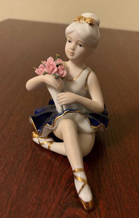 Статуетка «Балерина з букетом квітів»