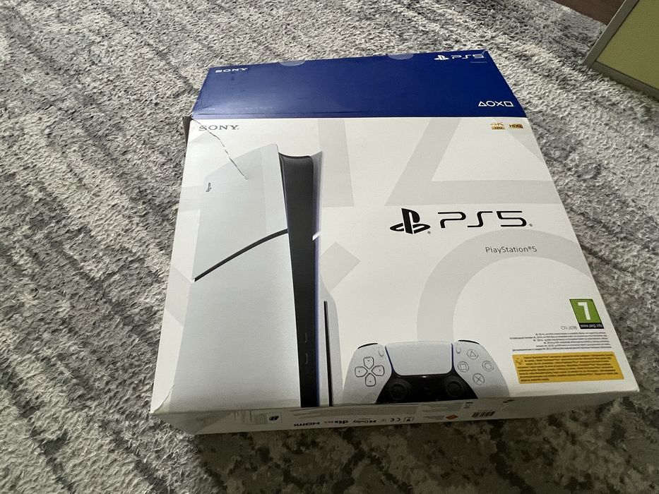 Коробка от PS 5