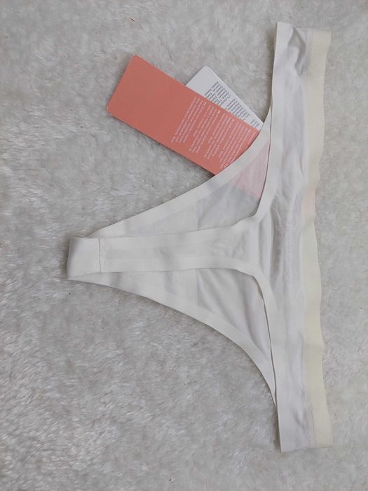 Sloggi by triumph wow breeze string rozmiar M 38