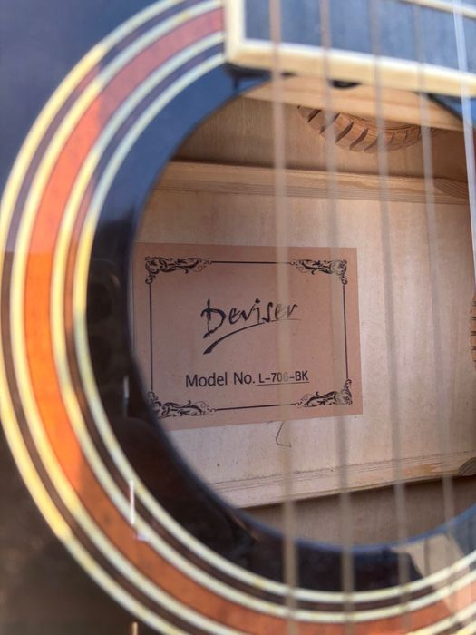 Guitarra Deviser semi acústica