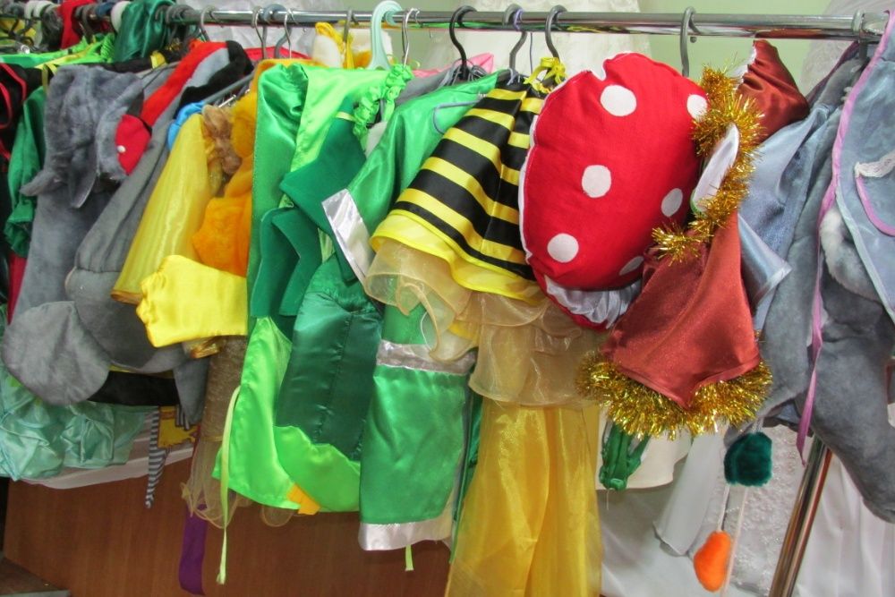прокат и продажа карнавальных костюмов