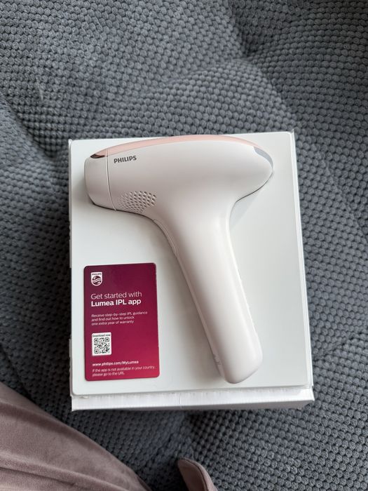 Фотоепілятор Philips Lumea