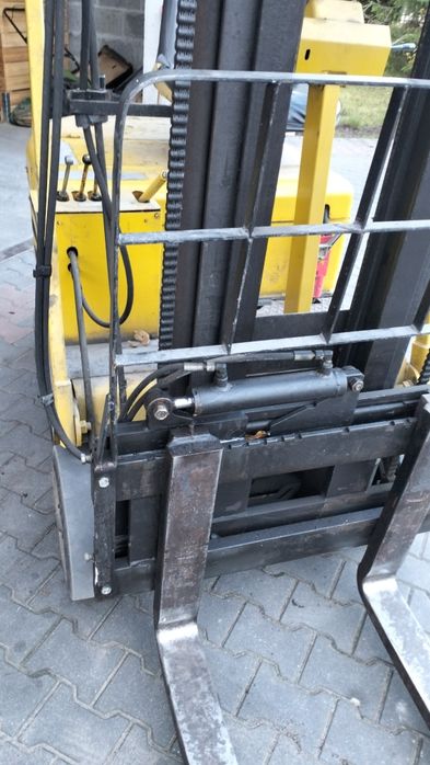 Sprzedam wózek widłowy elektryczny Suchedniów.