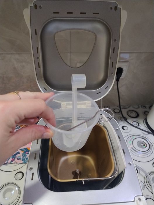 Продам Хлібопіч.
