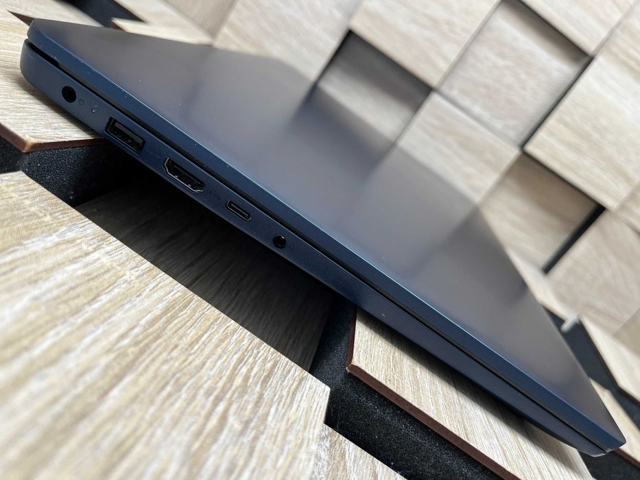 №5262 Ноутбук Lenovo IdeaPad 3 15IAU7 15.6"/i5-1235U/8Gb/SSD256