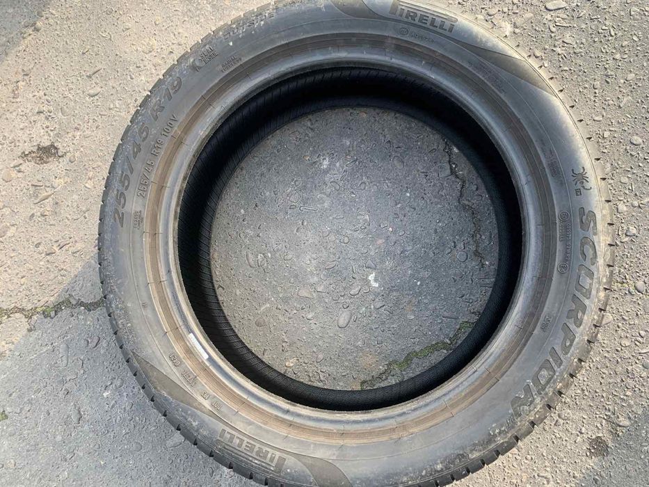 Шини 255/45R19 Pirelli  літо  6мм