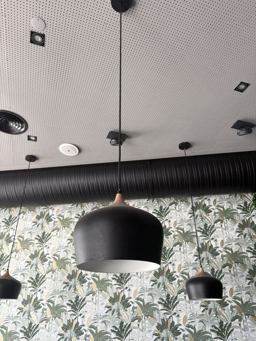 Candeeiro Crock metálico na cor Preto