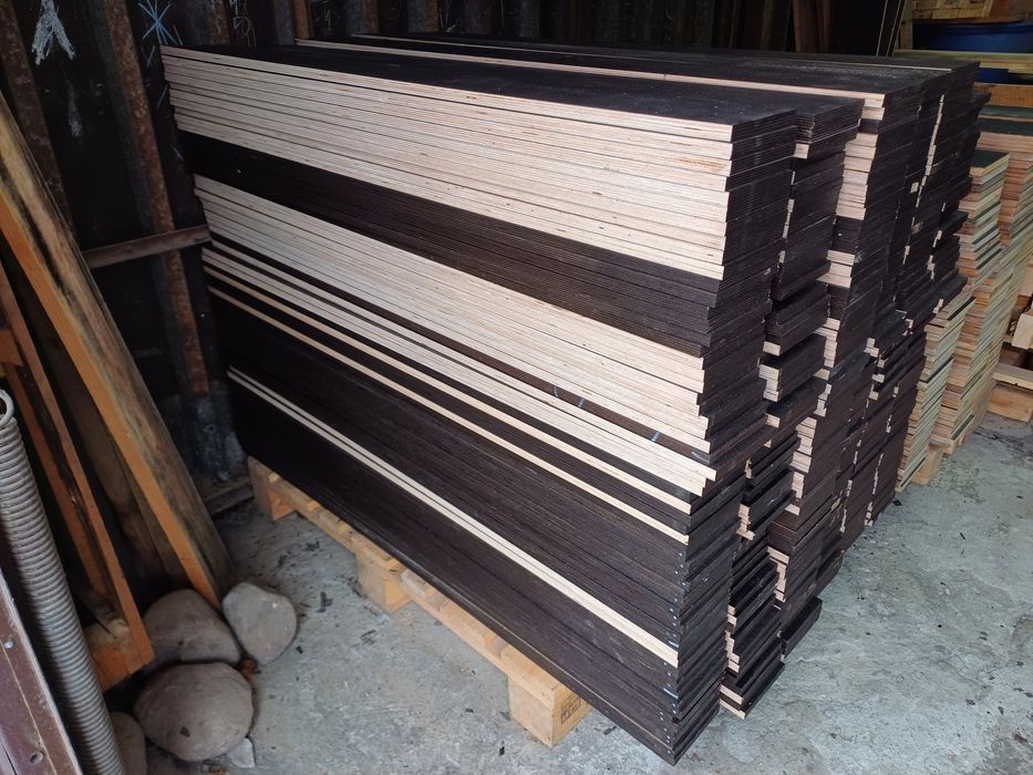 Sklejka wodoodporna antypoślizgowa gr. 15 i 9 mm