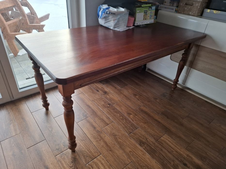 Stół dębowy solidny