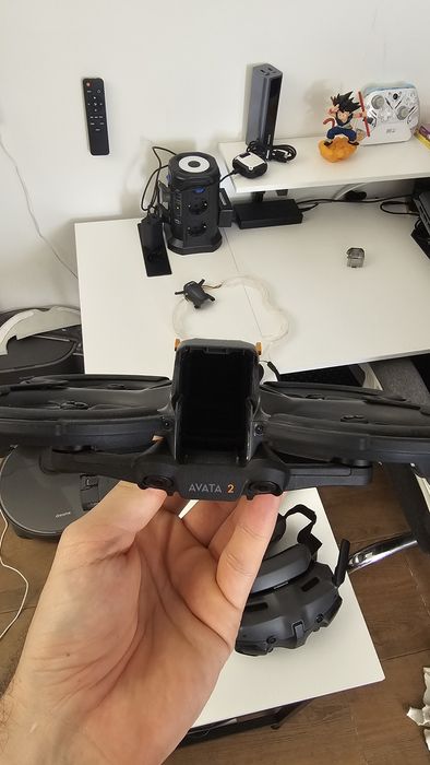 DJI Avata 2 Fly More Combo + Comando FPV 3 + Goggles 3 + Muitos Extras!