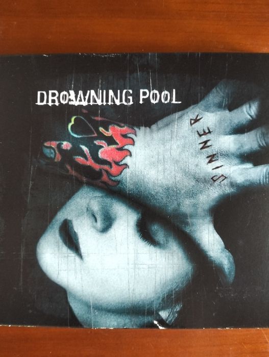 CD duplo Drowning Pool
