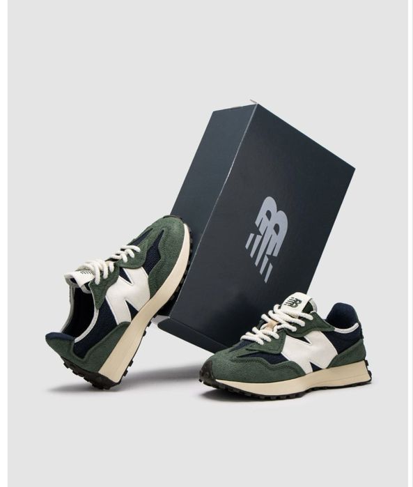 кросівки натуральний замш