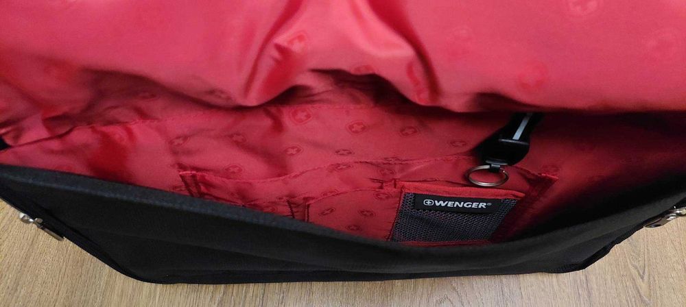 Сумка для ноутбука 16" Wenger + ремешок, лёгкое б/у, Китай
