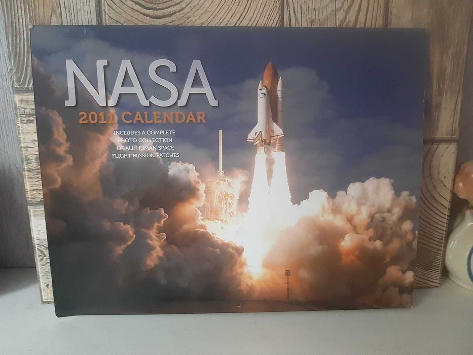 Календар NASA за 2011 рік.