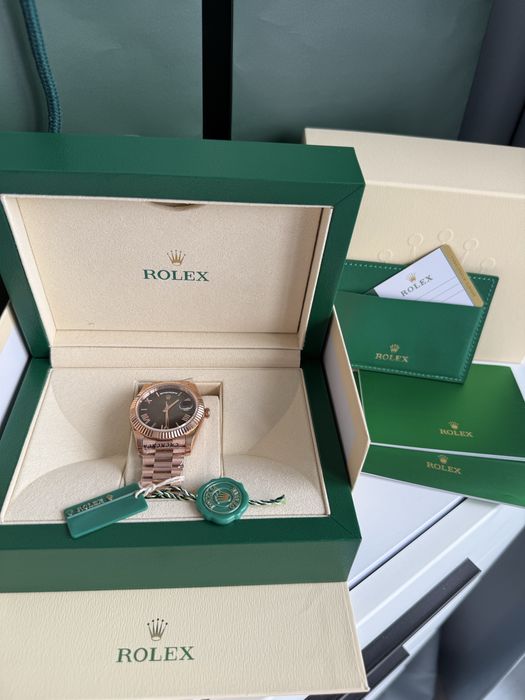 Rolex Day-Date (розовое золото).