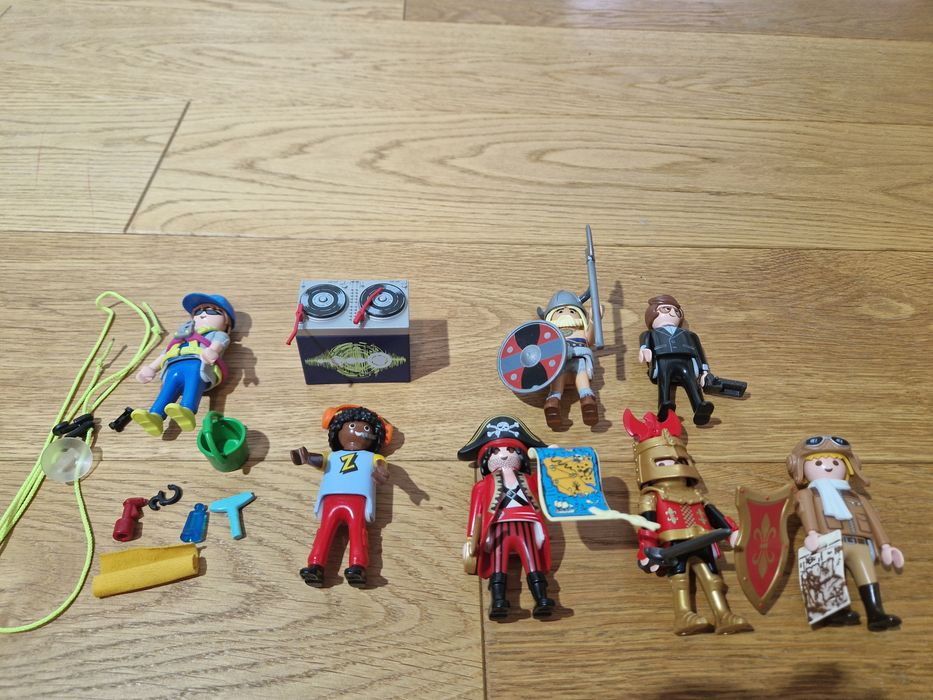Playmobil zestawy 5377, 5379 i figurki