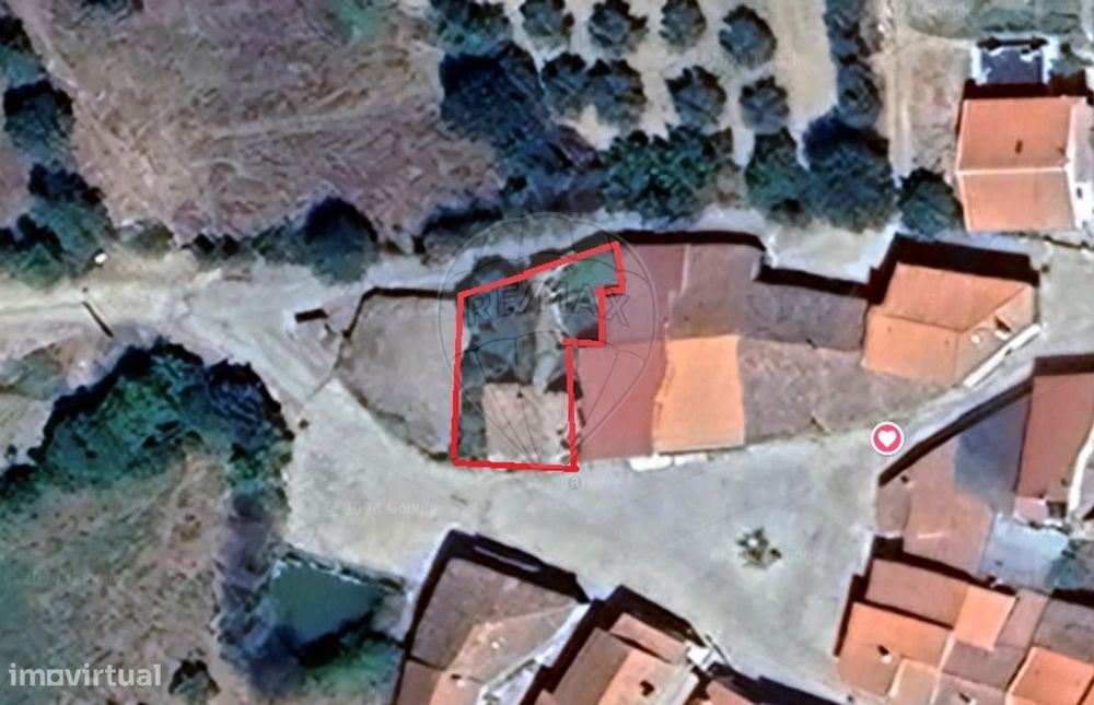 Moradia T4 para venda