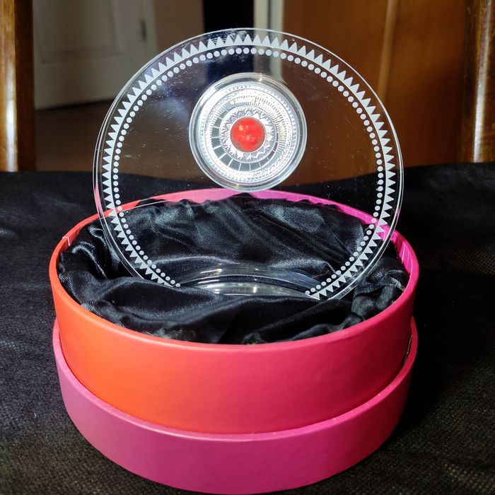 Серебряная монета Любовь 1 доллар 2015 Ниуэ 17,5 грамм 999 пробы