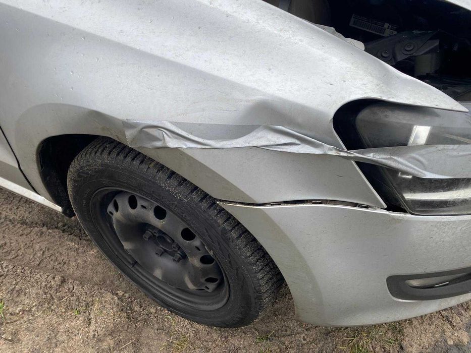 polo 1.4 benzyna 161 tys km klimA