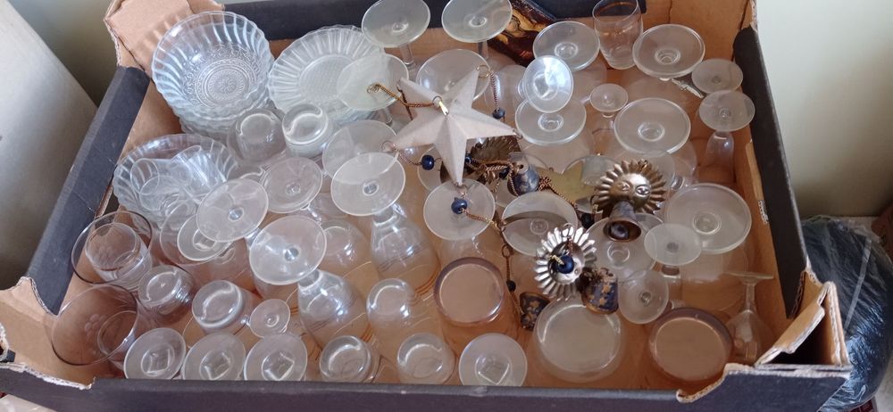 Szkło stare, salaterki, kieliszki prl