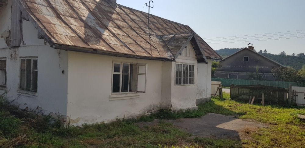 Будинок і ділянка в с. Борщів Перемишлянського р-ну