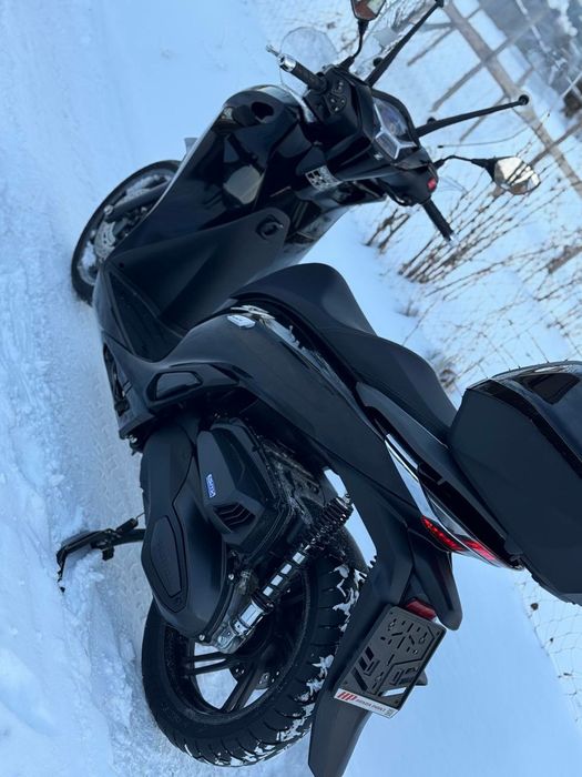 Honda sh 350 . Скутер 2021 ne X-ADV 750