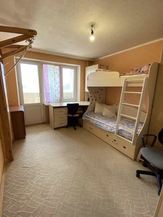 Продаж 3 к квартири 68 м2. ЖМ Тополь-1. Ремонт. Меблі. Техника