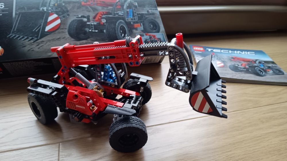 LEGO Technic 42061 Ładowarka teleskopowa