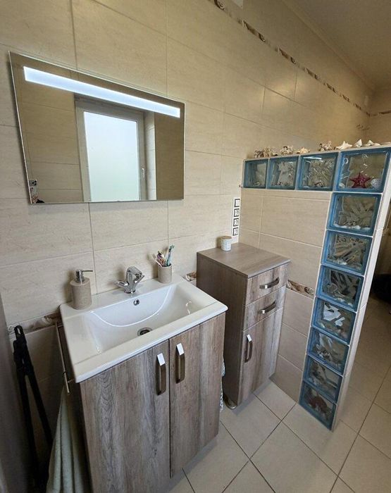 Продається будинок з ремонтом на Баварії, 8 соток