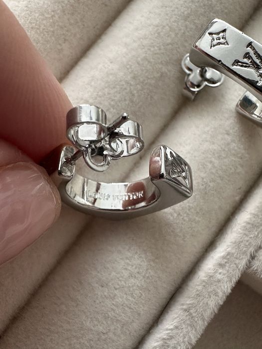 Сережки у стилі Louis Vitton, Cartier, Hermes