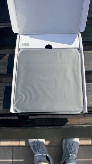 Ajax NVR 8-канальний.