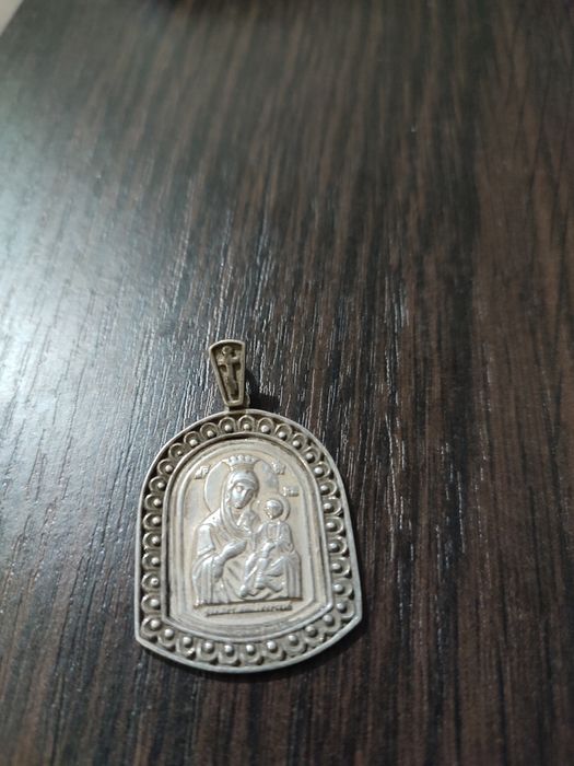 Серебряная ладанка цена 1600